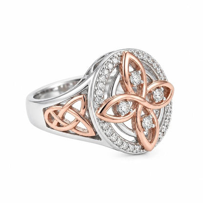 Avera Paris™ Witch Knot Ring