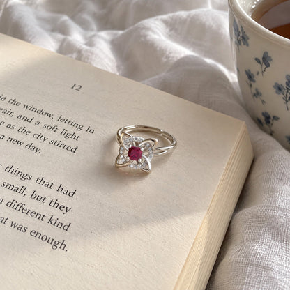Avera Paris™ Witch Knot Birthstone Ring